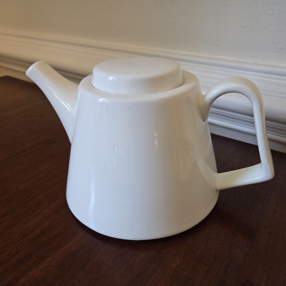 Ciroa 2 Cup Teapot "Tappas" White Porcelain‎ Designed In Australia RARE